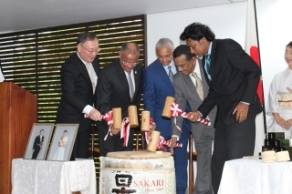 the opening of a cask of sake